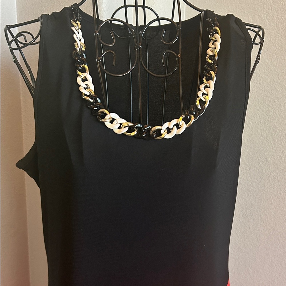 Elegant Asymmetrical Black and Red Maxi Dress - Picture 3 of 13
